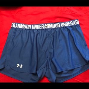 Under Armour shorts🌟🌟